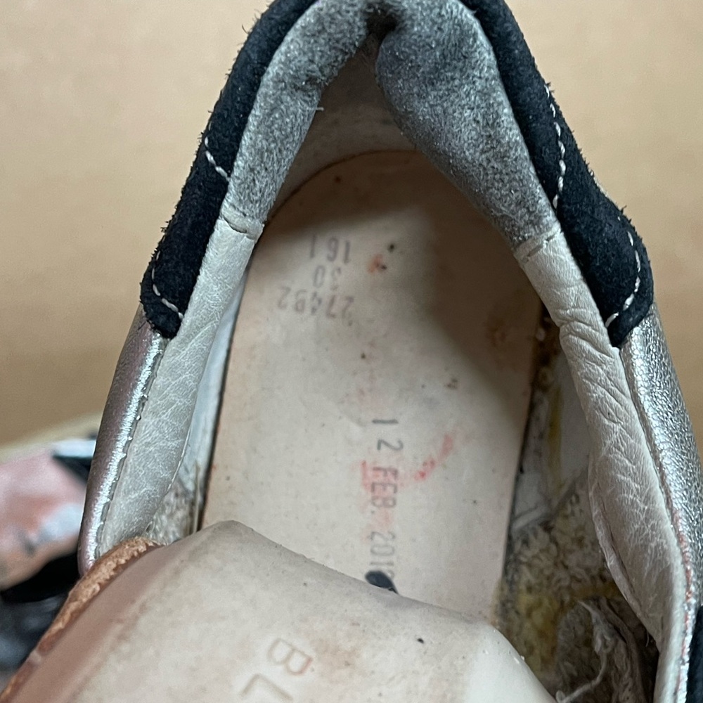 Golden Goose Super-Star Kids Silver and Black Star Sneakers Size:30 - Picture 10 of 10